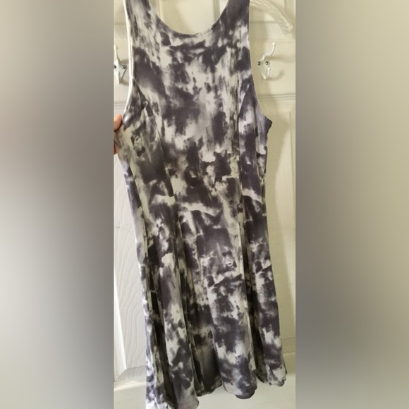 ❤️ One Clothing Dress Skater Style soft white grey dark grey watercolor design - Picture 8 of 14
